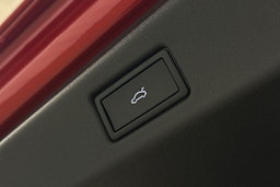 punainen Volkswagen ID.7 2025 kuva 16.