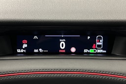 punainen Volkswagen ID.7 2025 kuva 25.