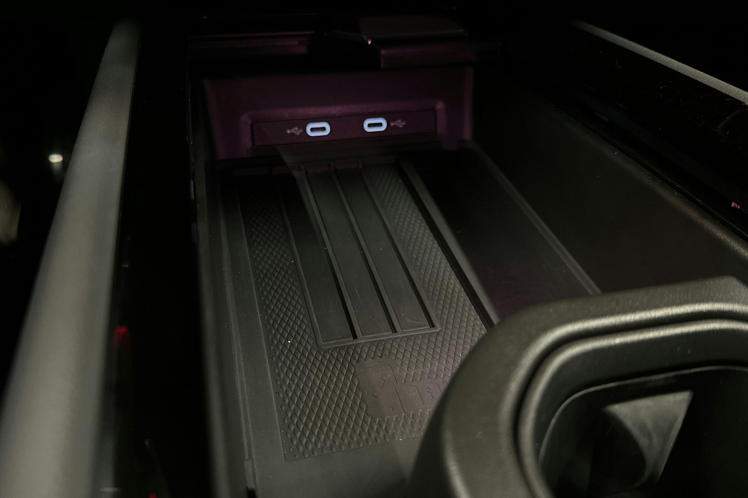 punainen Volkswagen ID.7 2025 kuva 37.