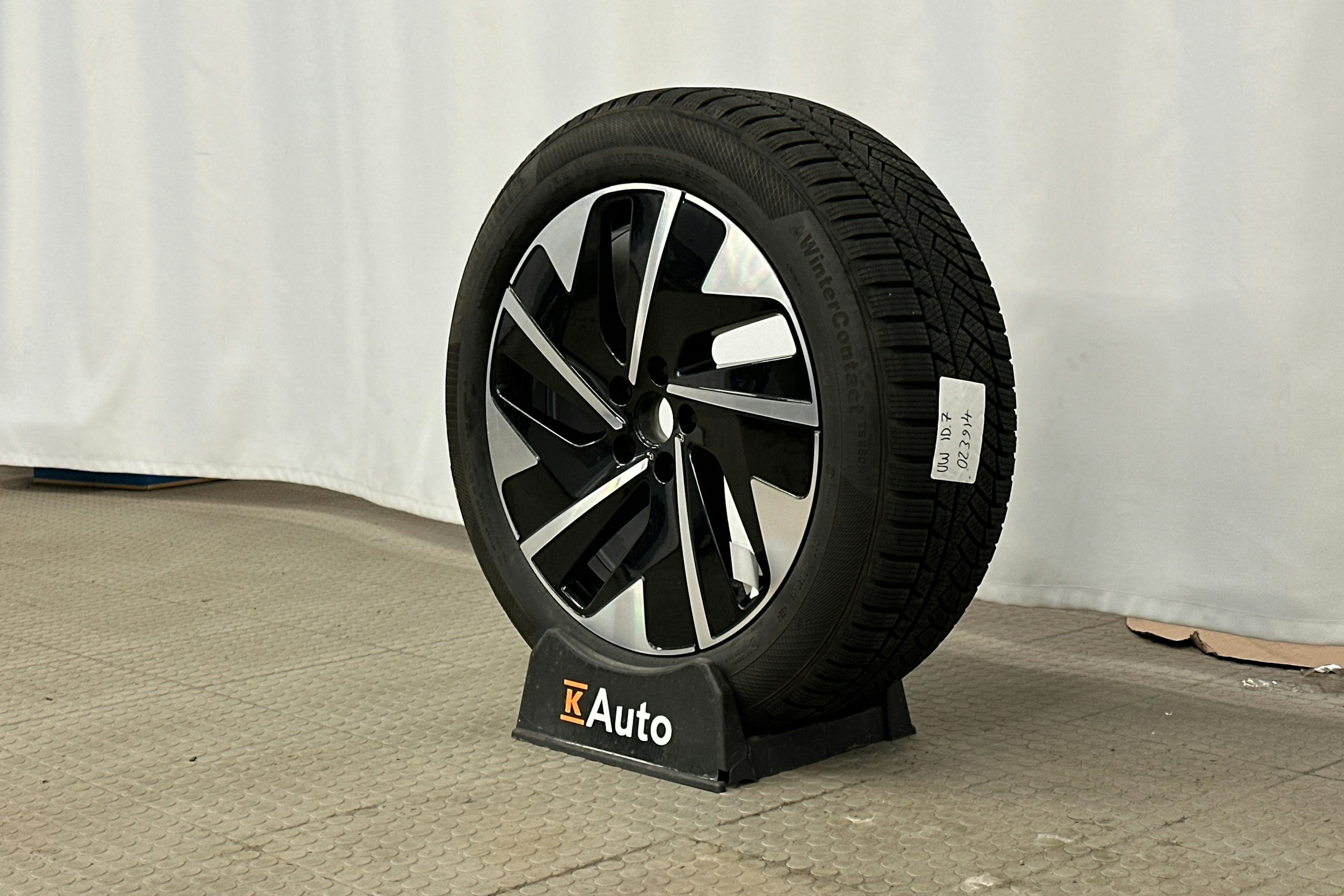 harmaa Volkswagen ID.7 2025 kuva 13.