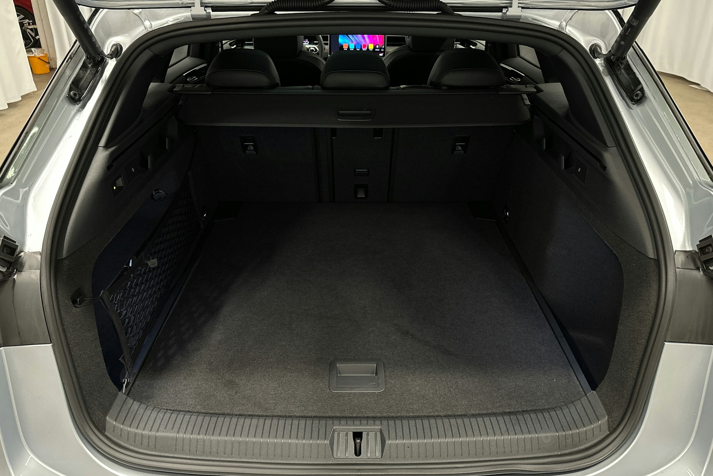 harmaa Volkswagen ID.7 2025 kuva 14.