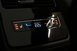 harmaa Volkswagen ID.7 2025 kuva 17.