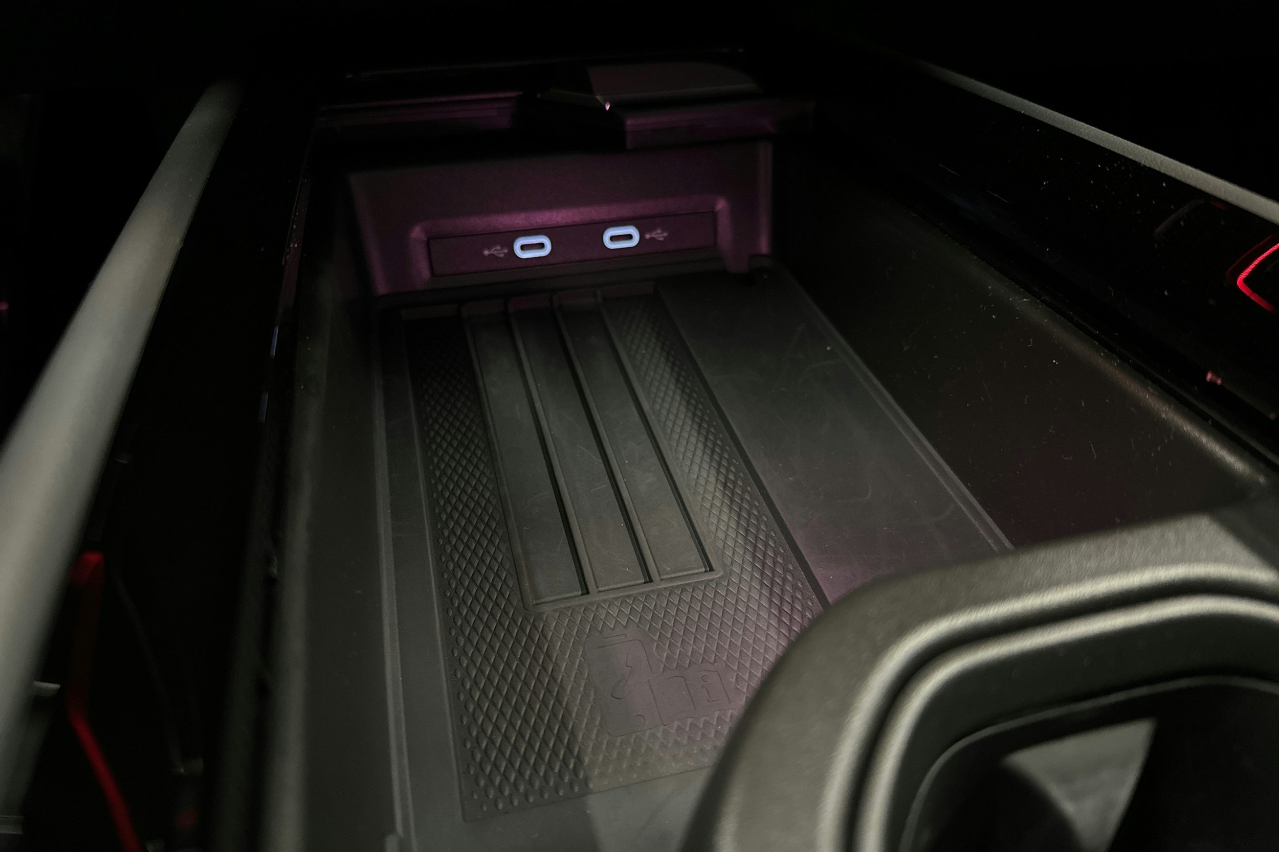 harmaa Volkswagen ID.7 2025 kuva 36.