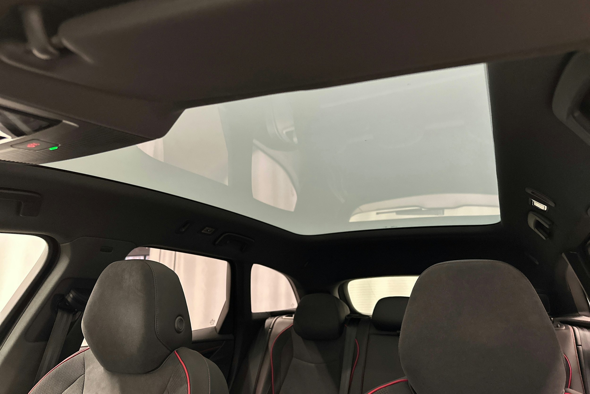 harmaa Volkswagen ID.7 2025 kuva 38.