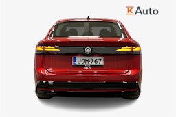 punainen Volkswagen ID.7 2025 kuva 3.