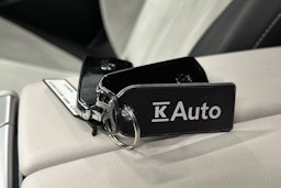 punainen Volkswagen ID.7 2025 kuva 37.