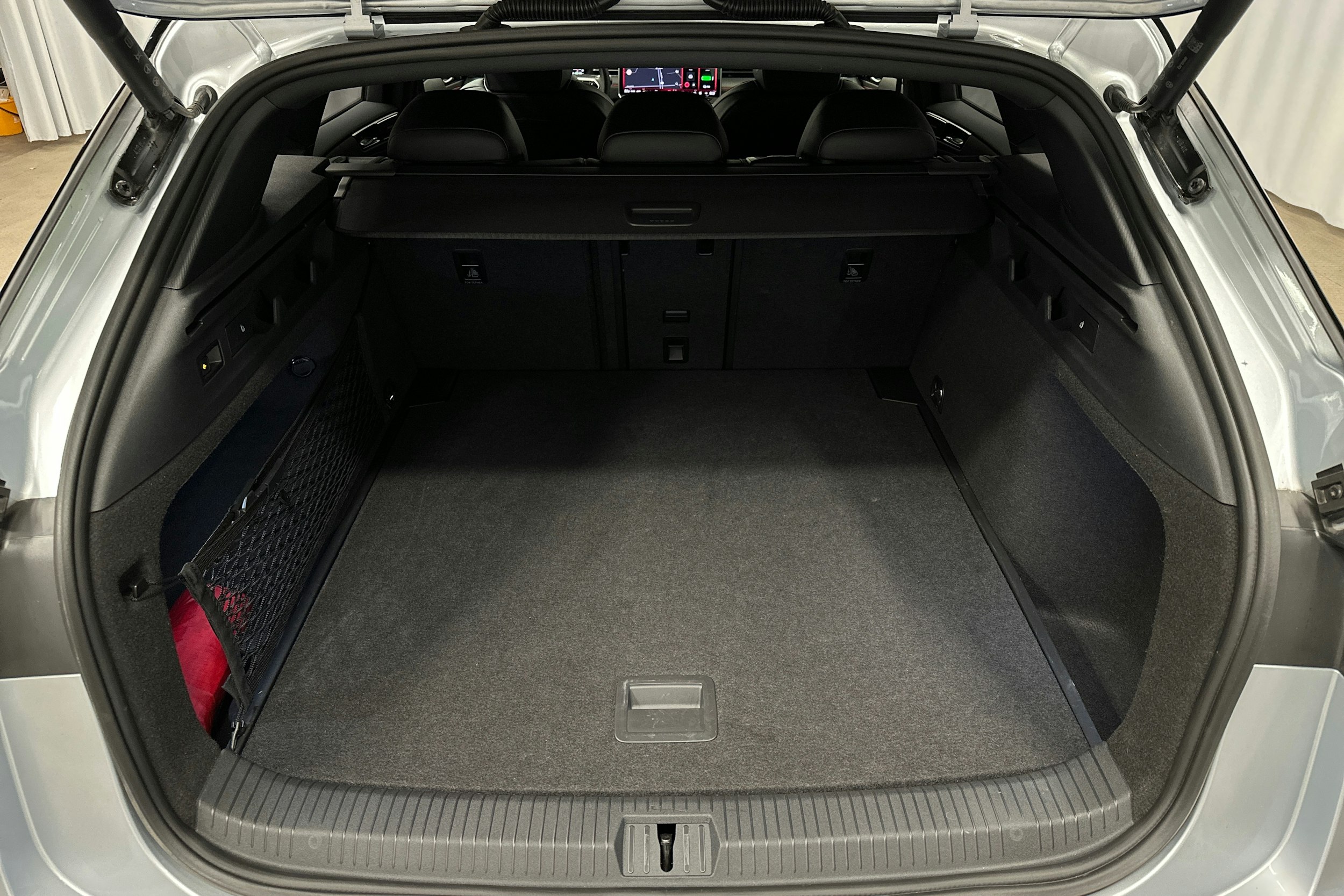 harmaa Volkswagen ID.7 2025 kuva 14.