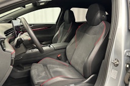 harmaa Volkswagen ID.7 2025 kuva 18.