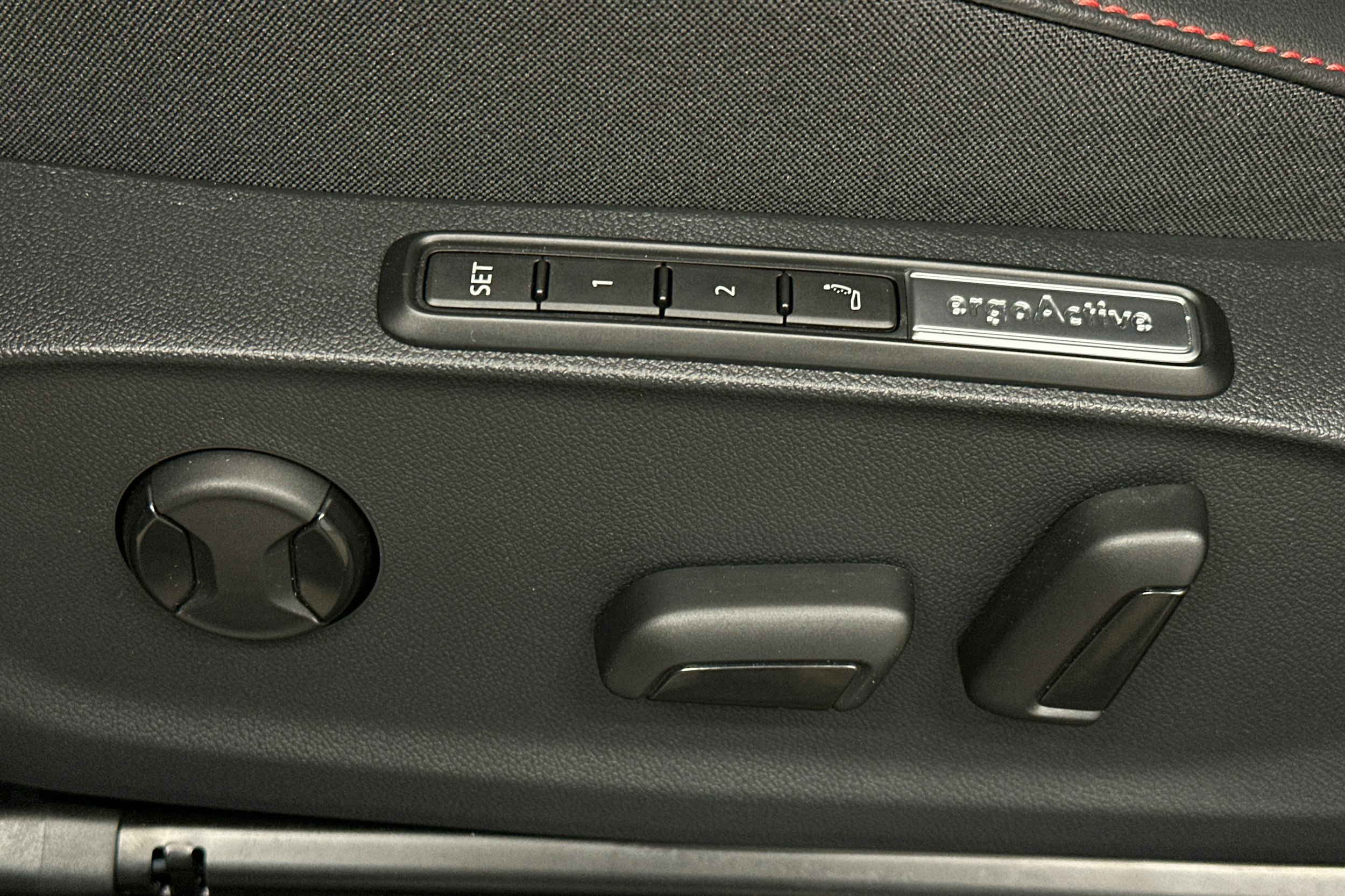 harmaa Volkswagen ID.7 2025 kuva 19.