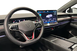 sininen Volkswagen ID.7 2025 kuva 8.