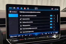sininen Volkswagen ID.7 2025 kuva 27.