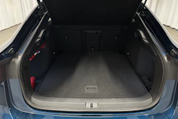 sininen Volkswagen ID.7 2025 kuva 37.