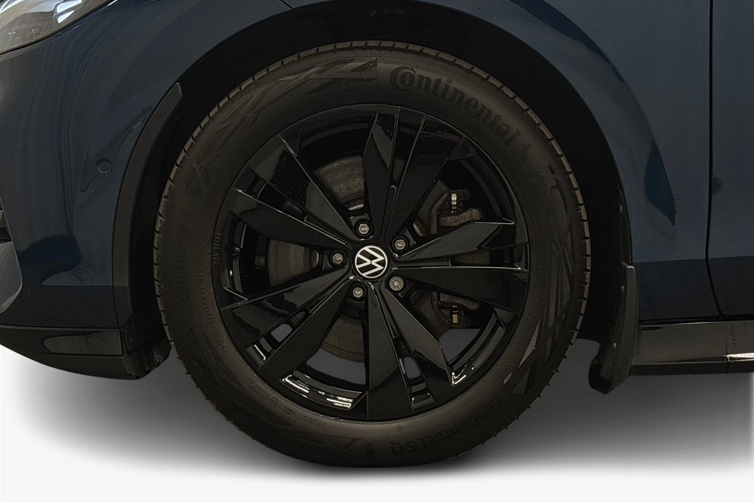 sininen Volkswagen ID.7 2025 kuva 12.
