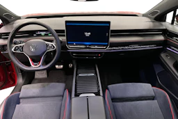 punainen Volkswagen ID.7 2025 kuva 9.