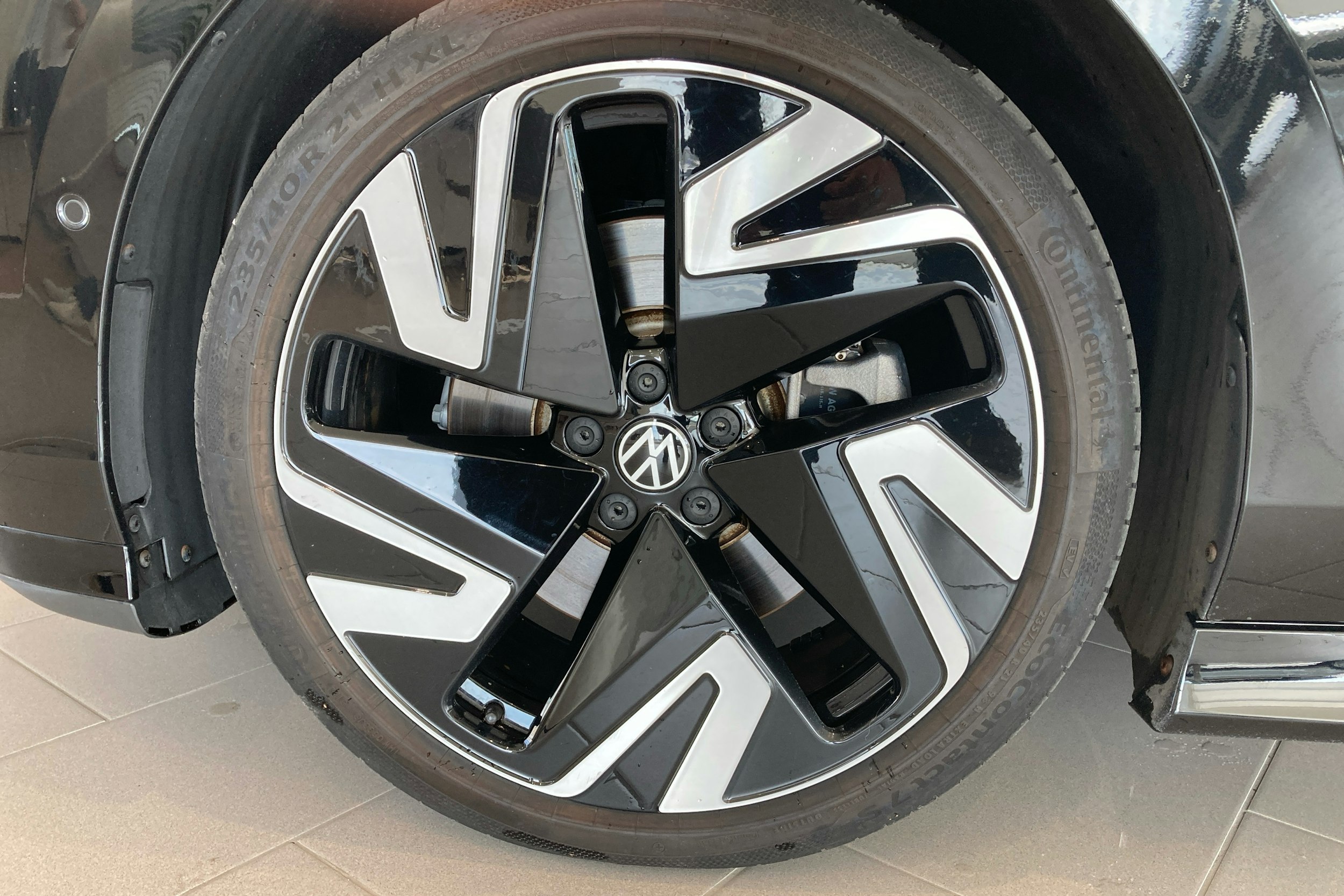 musta Volkswagen ID.7 2025 kuva 9.