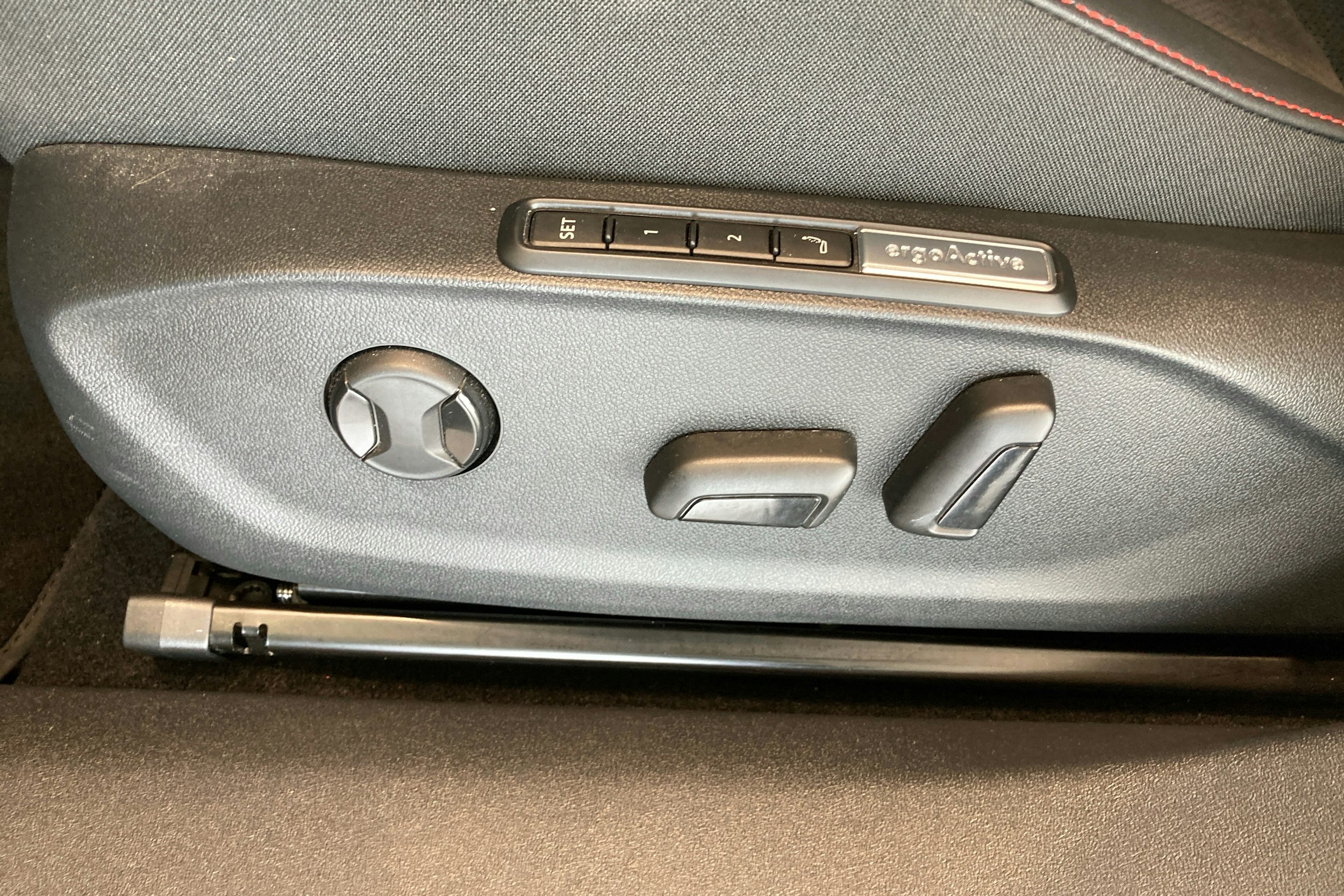 musta Volkswagen ID.7 2025 kuva 12.