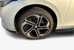 harmaa Volkswagen ID.7 2025 kuva 9.