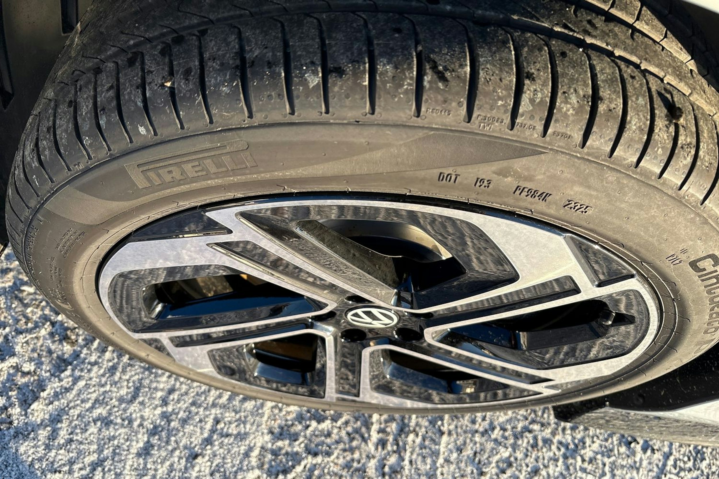 harmaa Volkswagen ID.7 2025 kuva 10.