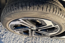 harmaa Volkswagen ID.7 2025 kuva 10.