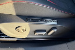 harmaa Volkswagen ID.7 2025 kuva 11.