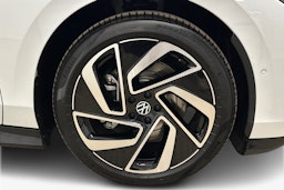 valkoinen Volkswagen ID.7 2025 kuva 11.