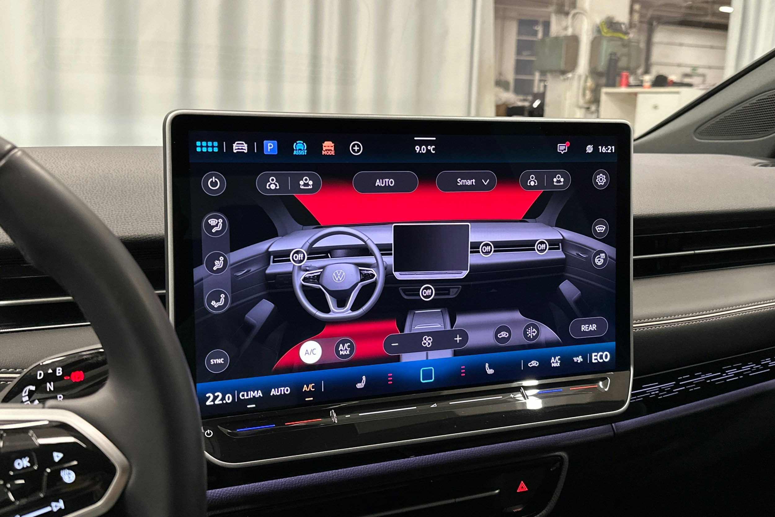 valkoinen Volkswagen ID.7 2025 kuva 33.