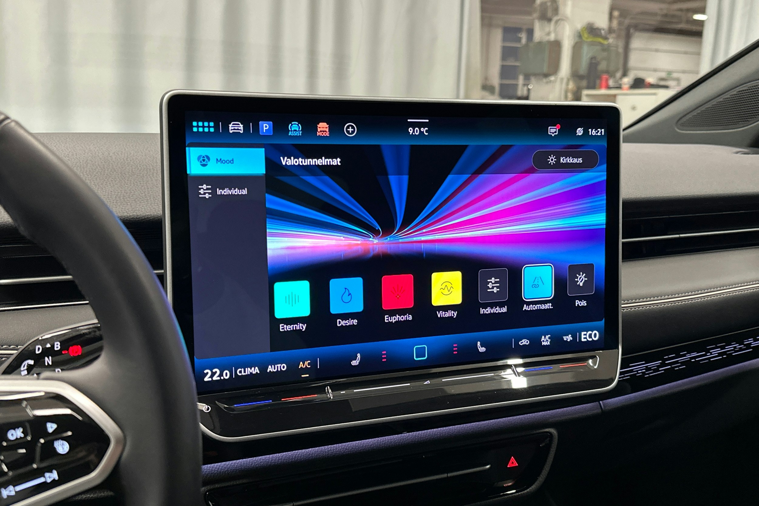 valkoinen Volkswagen ID.7 2025 kuva 34.