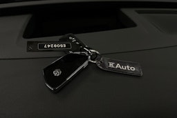 valkoinen Volkswagen ID.7 2025 kuva 36.