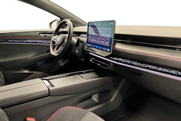 punainen Volkswagen ID.7 2025 kuva 9.