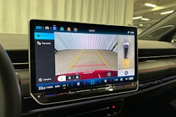 punainen Volkswagen ID.7 2025 kuva 19.