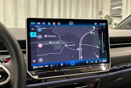 punainen Volkswagen ID.7 2025 kuva 25.