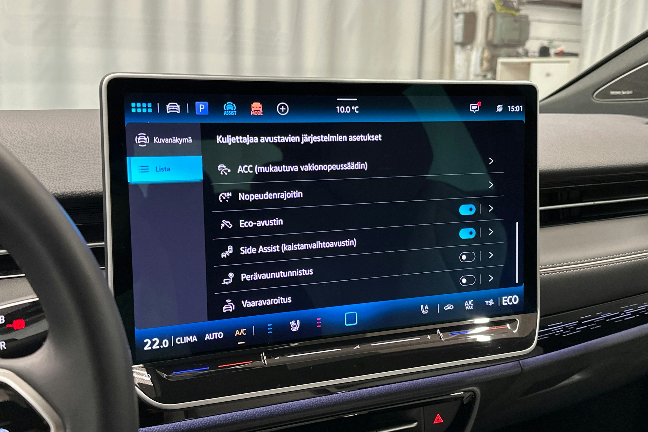 punainen Volkswagen ID.7 2025 kuva 29.