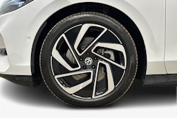 valkoinen Volkswagen ID.7 2025 kuva 11.