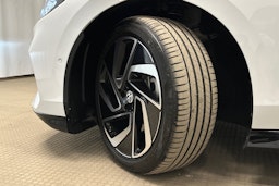 valkoinen Volkswagen ID.7 2025 kuva 13.