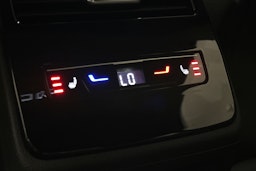 valkoinen Volkswagen ID.7 2025 kuva 16.