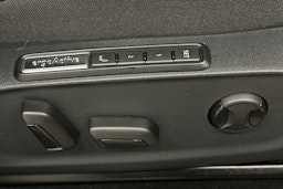 valkoinen Volkswagen ID.7 2025 kuva 19.