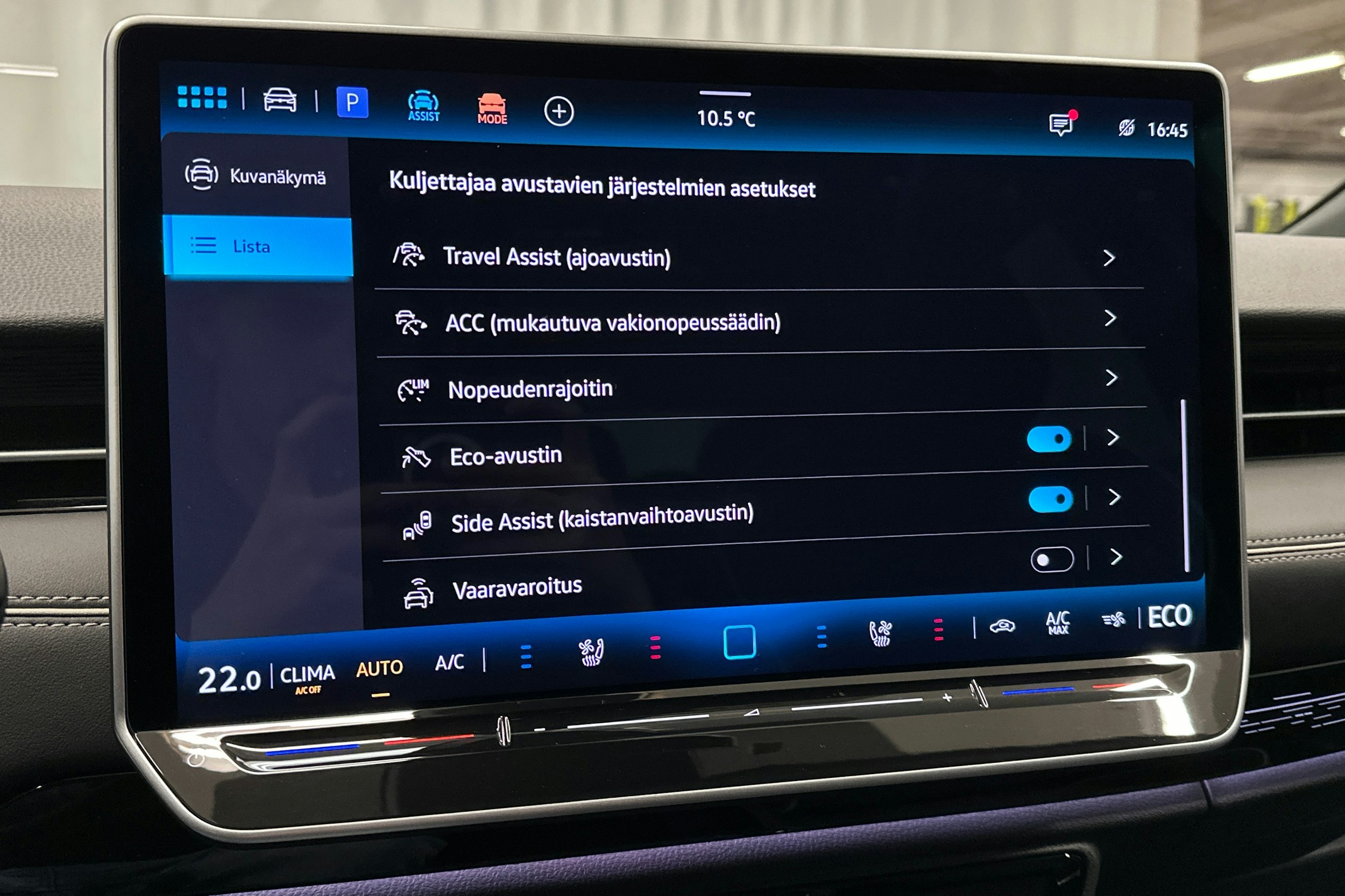 valkoinen Volkswagen ID.7 2025 kuva 30.