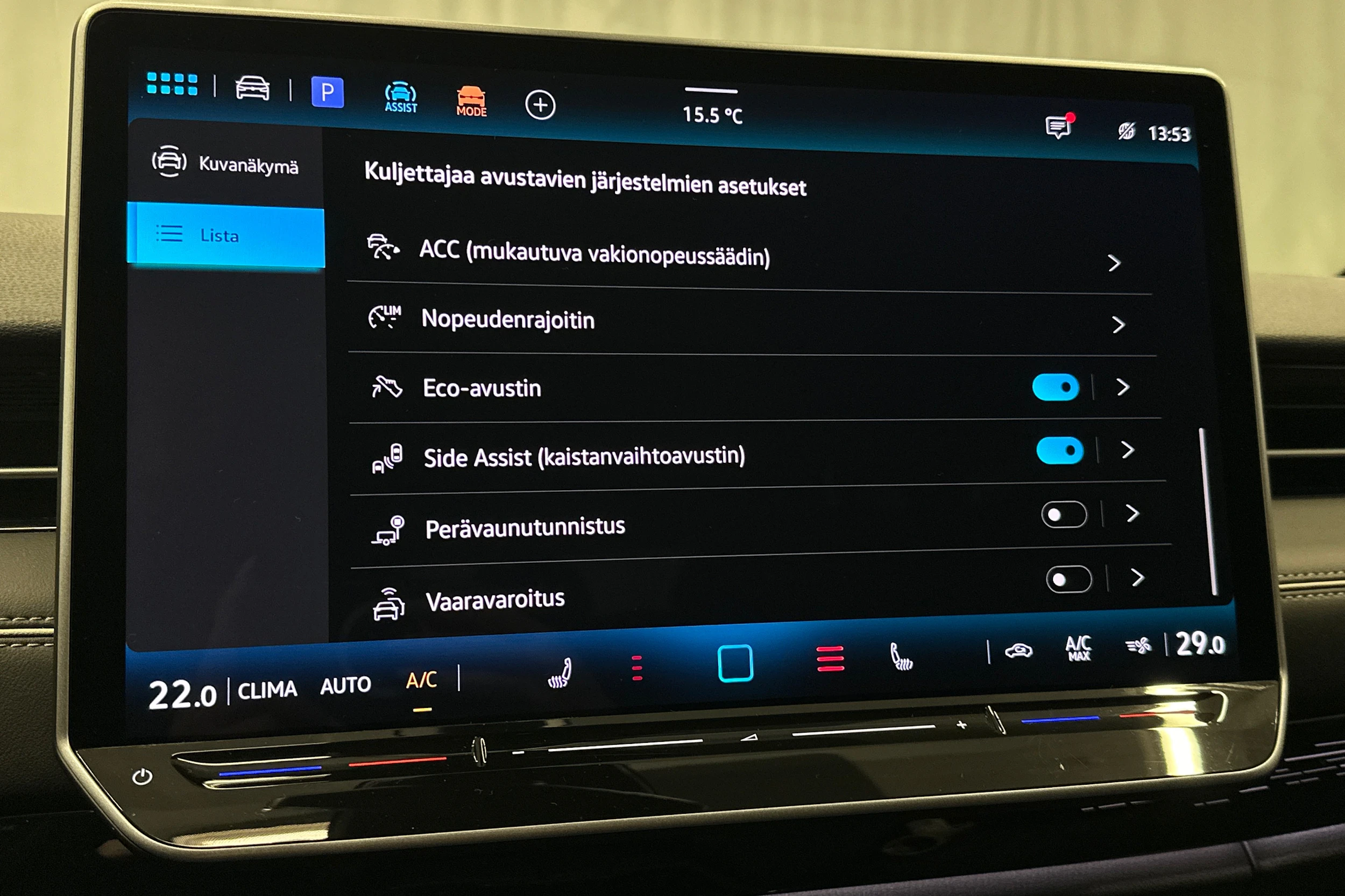 sininen Volkswagen ID.7 2025 kuva 32.