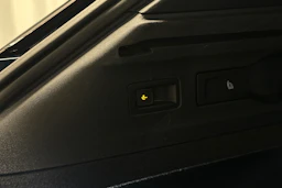 sininen Volkswagen ID.7 2025 kuva 42.