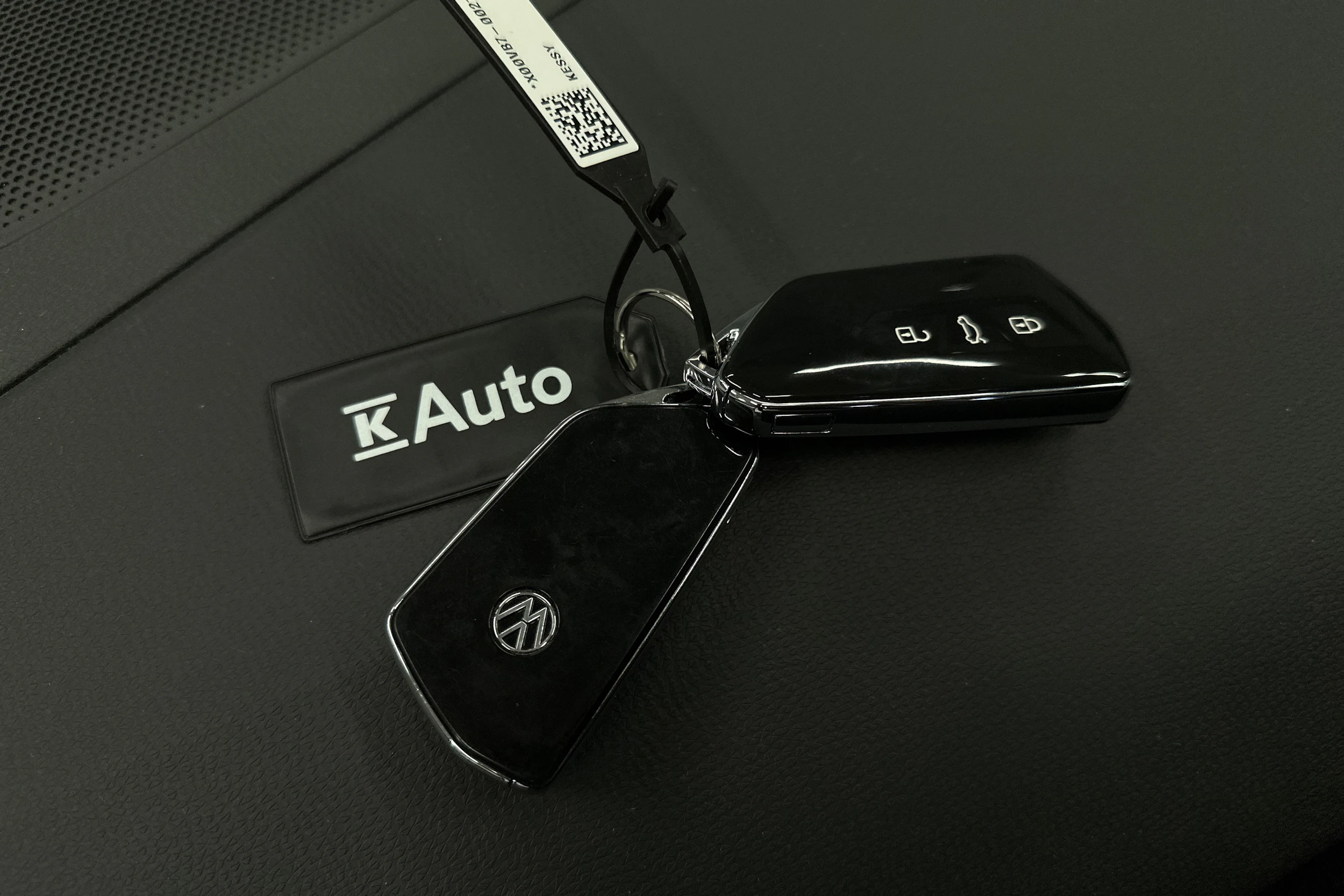 sininen Volkswagen ID.7 2025 kuva 44.