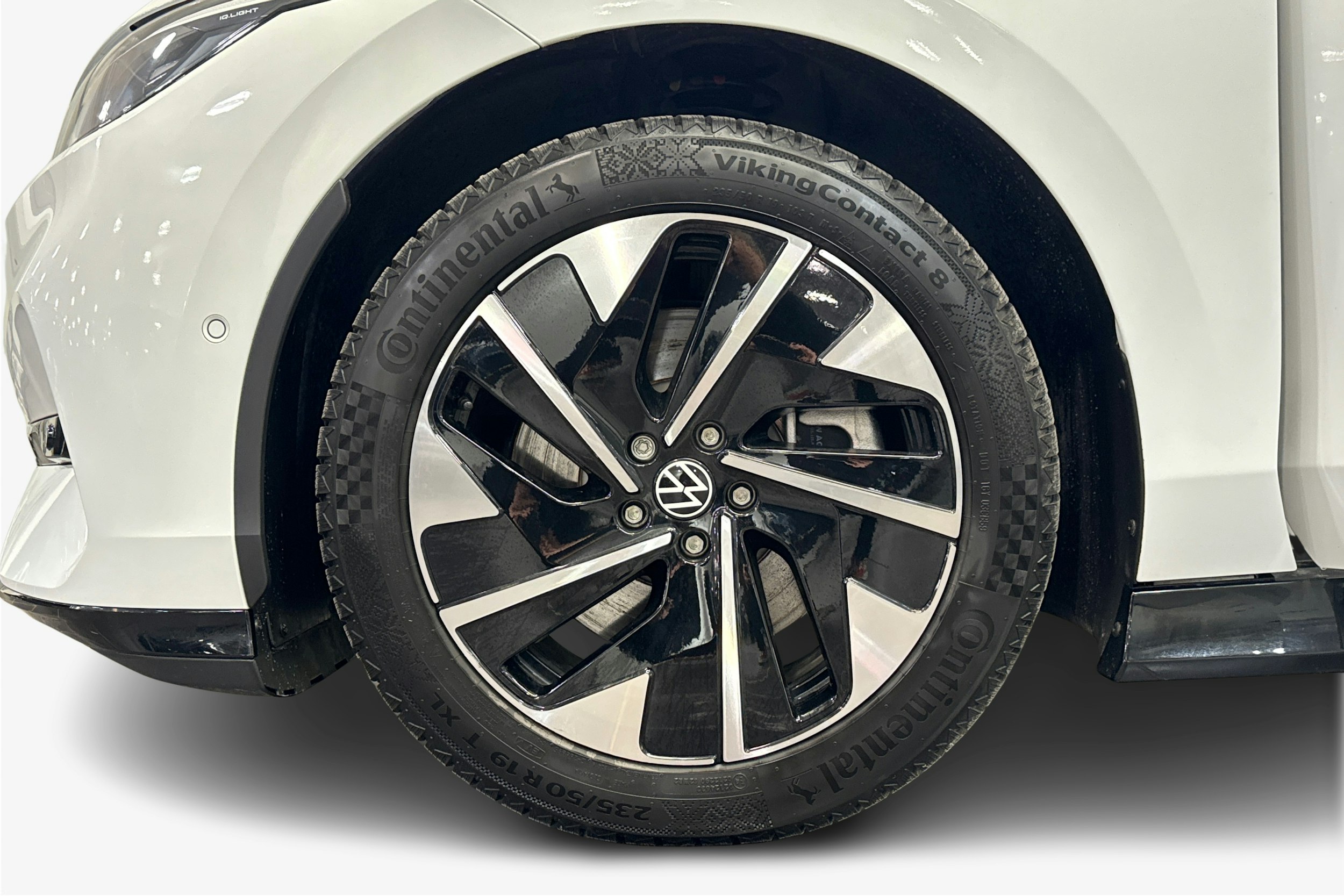 valkoinen Volkswagen ID.7 2025 kuva 11.