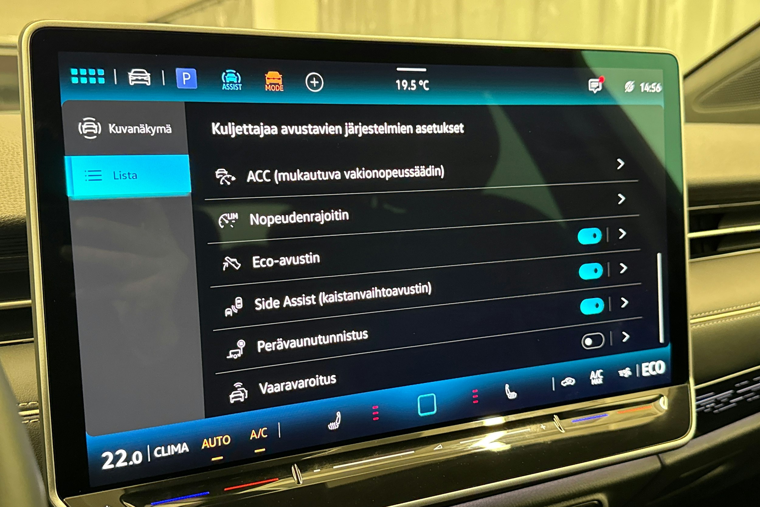 valkoinen Volkswagen ID.7 2025 kuva 24.