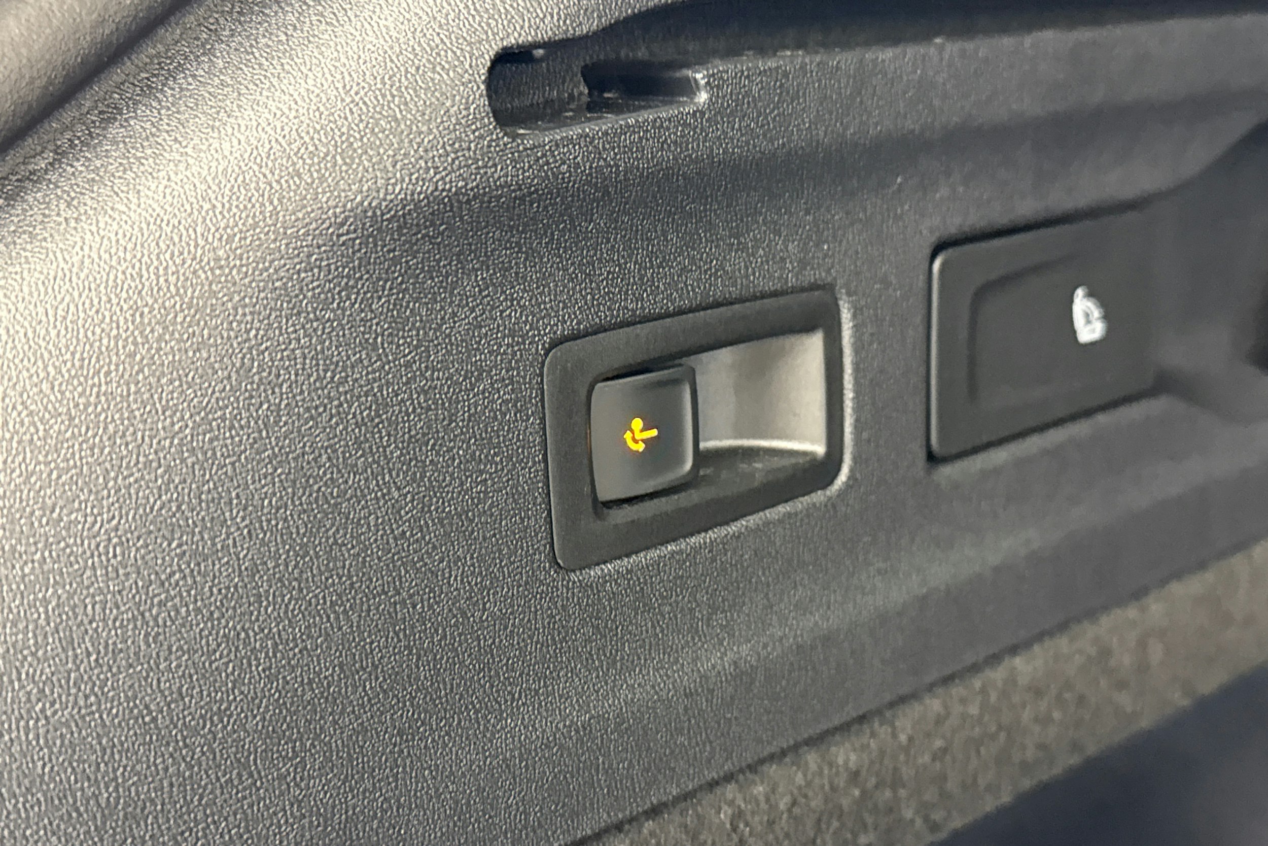 valkoinen Volkswagen ID.7 2025 kuva 26.