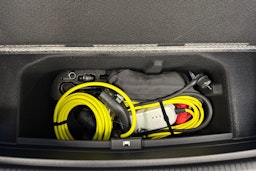 valkoinen Volkswagen ID.7 2025 kuva 27.