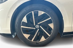 valkoinen Volkswagen ID.7 2025 kuva 9.