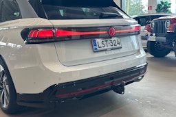 valkoinen Volkswagen ID.7 2025 kuva 12.