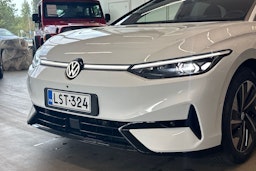 valkoinen Volkswagen ID.7 2025 kuva 13.