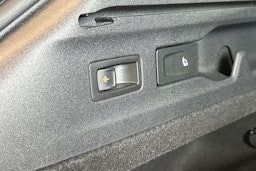 valkoinen Volkswagen ID.7 2025 kuva 17.
