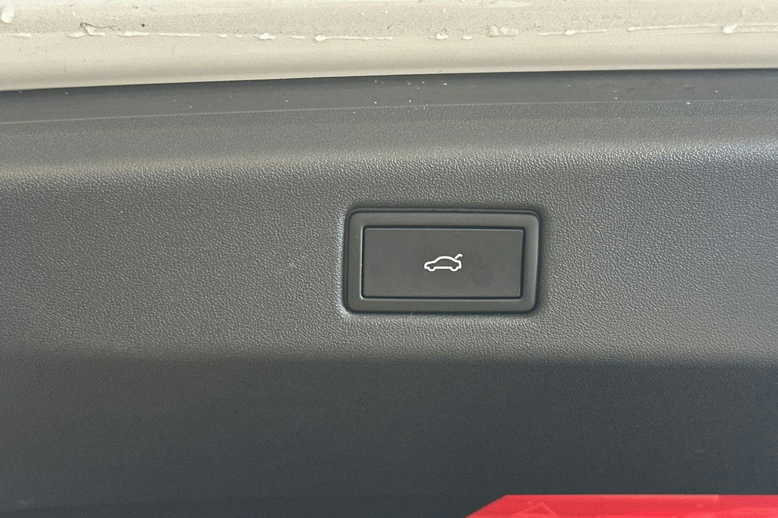 valkoinen Volkswagen ID.7 2025 kuva 19.