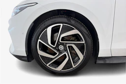 valkoinen Volkswagen ID.7 2025 kuva 9.